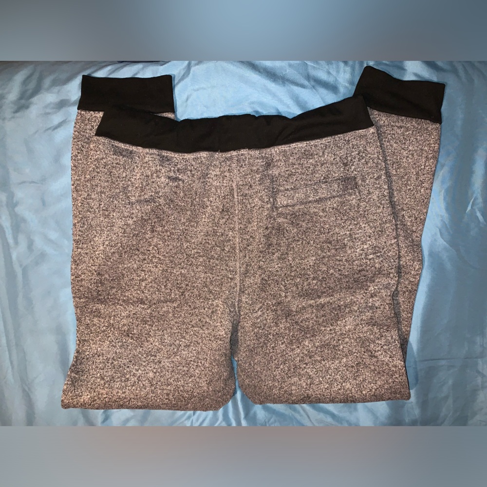 Very Nice joggers - Picture 3 of 5